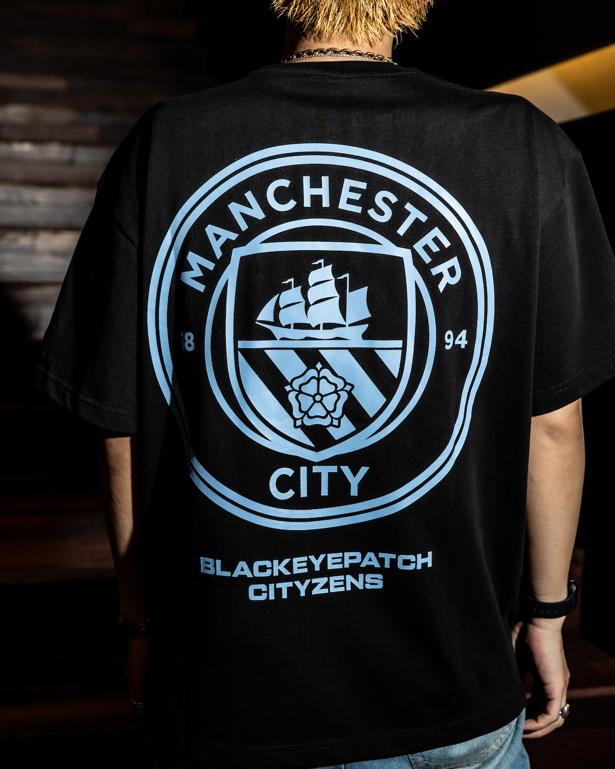 プーマ」×「マンチェスター・シティ FC」×「ブラックアイパッチ」の