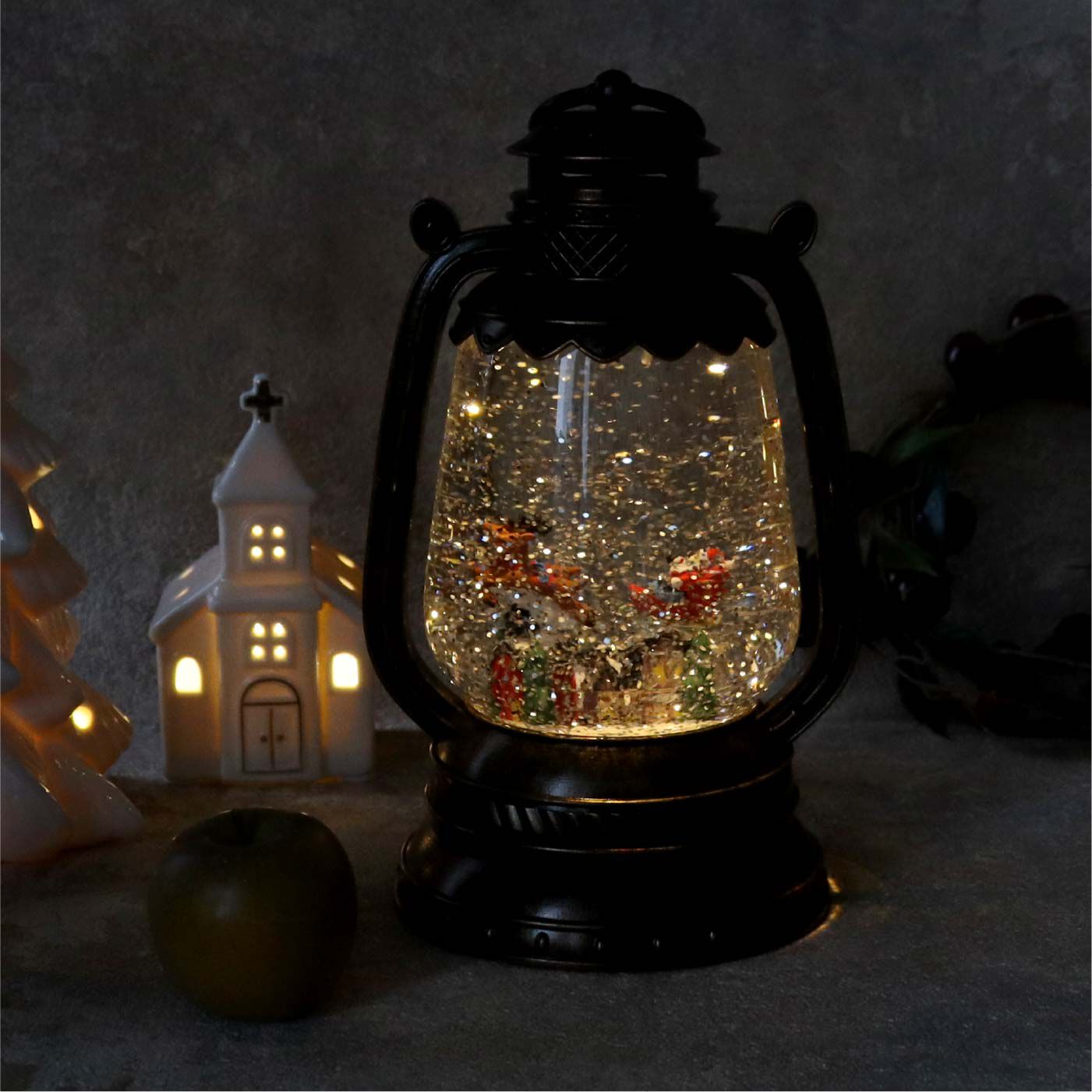 心待ちのクリスマスを素敵に演出！きらめくスパンコールの雪景色バブル