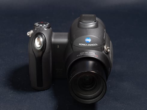 オールドコンデジが若者の間で流行しているらしいので自室から発掘