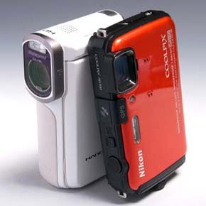 水没しても落としても、気づかい無用の“お手軽系”ハンディカム「HDR