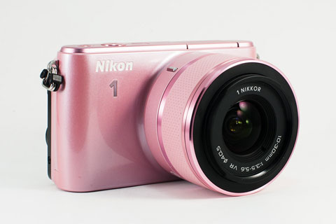 シリーズ末弟のいいとこ取り ニコン「Nikon 1 S1」（1/3 ページ