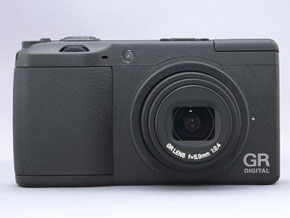 変わらない大切さ――「GR DIGITAL II」：レビュー（1/6 ページ