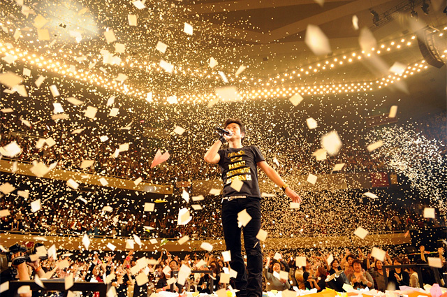 ライブレポート：藤井フミヤ、10年連続武道館で“LAST COUNTDOWN