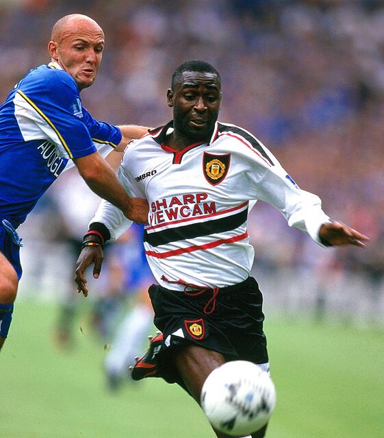 もはや伝説の“SHARP”時代！マンチェスター・U「1997-99アウェイ