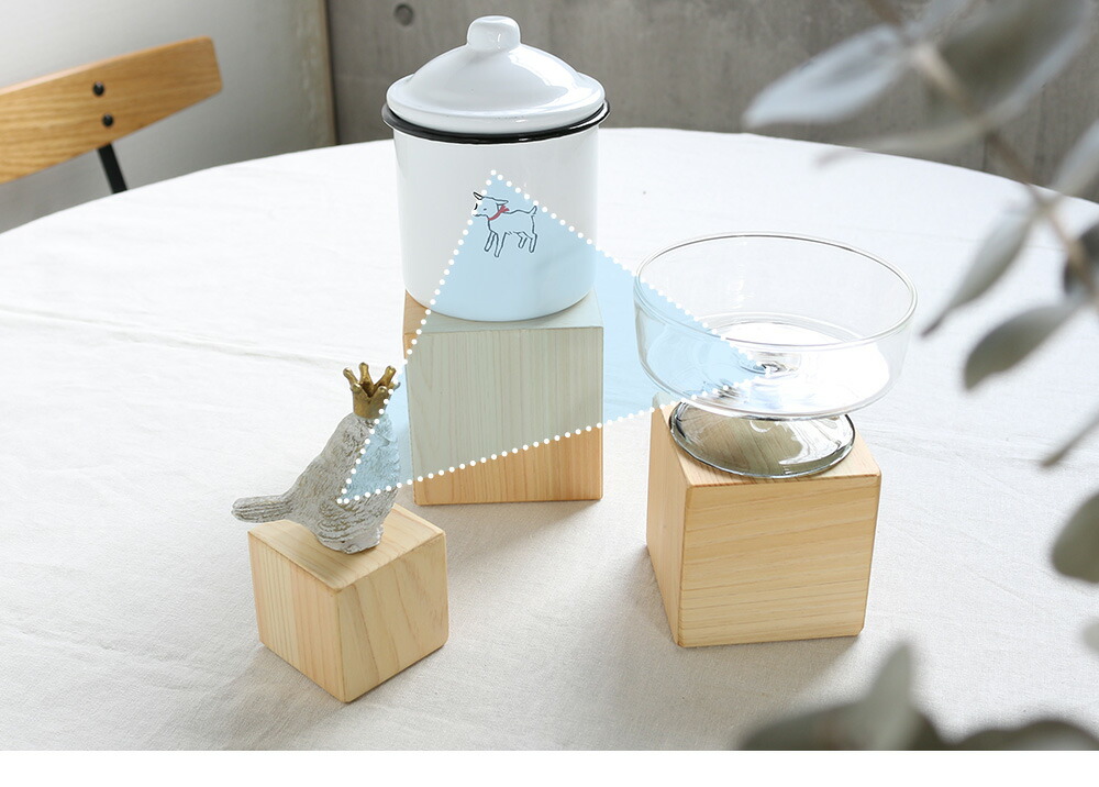 楽天市場】A+ (アクセントプラス) ショーケース用ライザー(サイコロ型