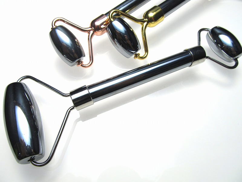 本物保証 選べる3色 テラヘルツ鉱石 美顔ローラー 全長 約150mm