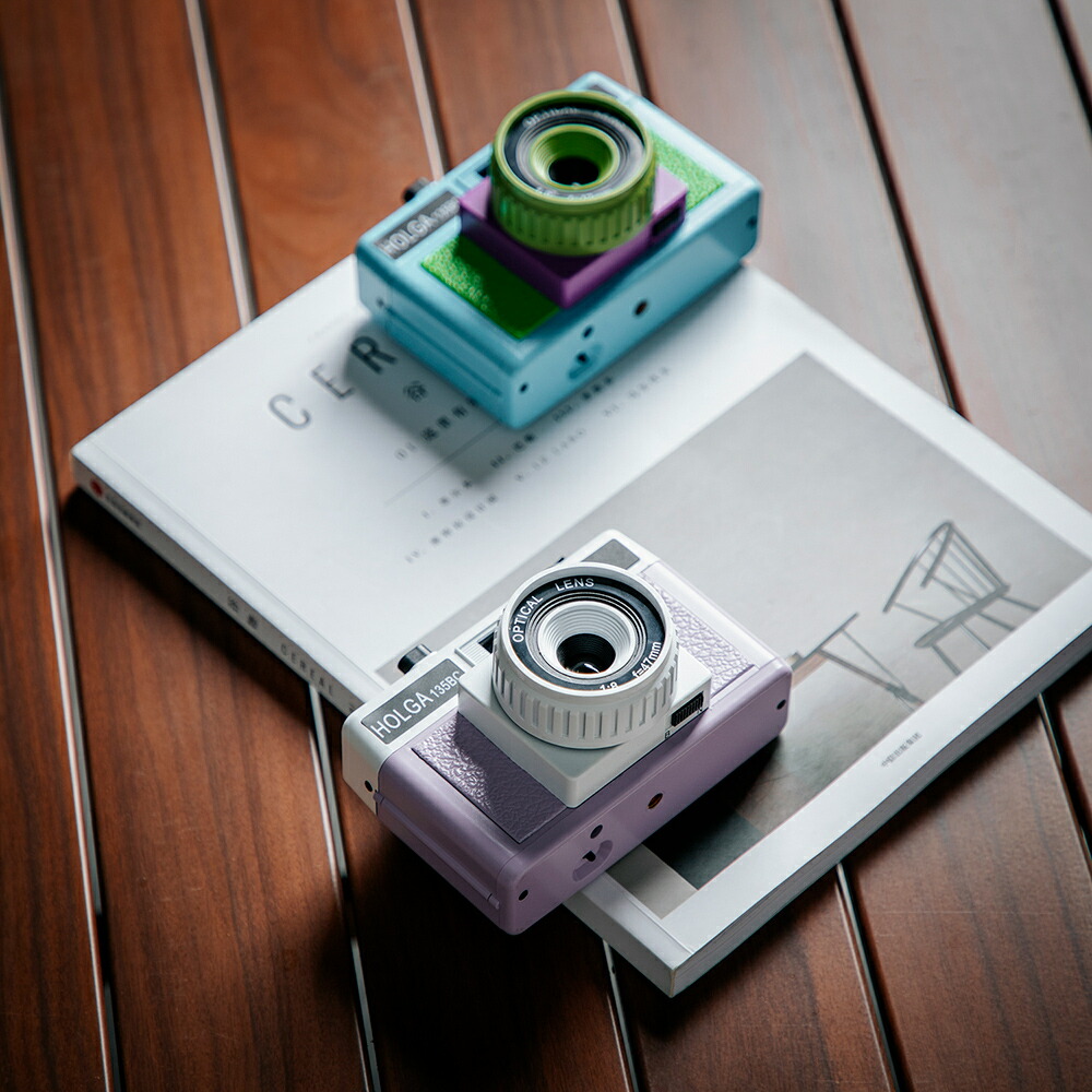 ホルガ【HOLGA】フィルムカメラ H-135 BC ビビットカラー [トイカメラ