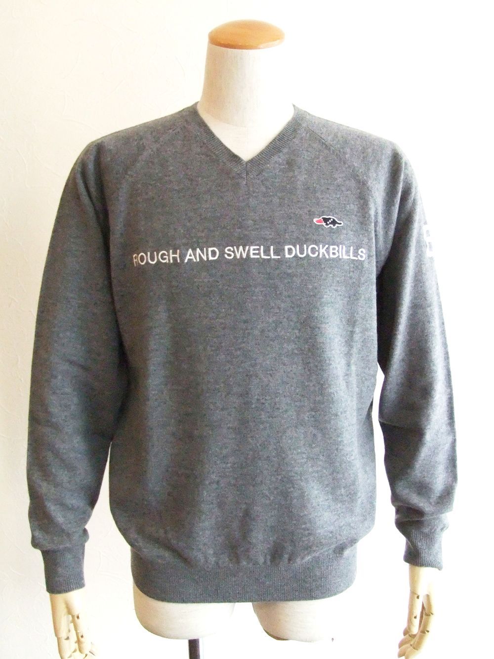 rough & swell - V-NECK TOUR 2022 12G Vネックニット (ブルー) RSM