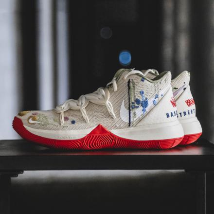 国内7月27日発売予定】バンデュール × ナイキ カイリー 5 EP ペール