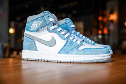 国内4月17日発売予定】ナイキ エアジョーダン 1 レトロ ハイ OG