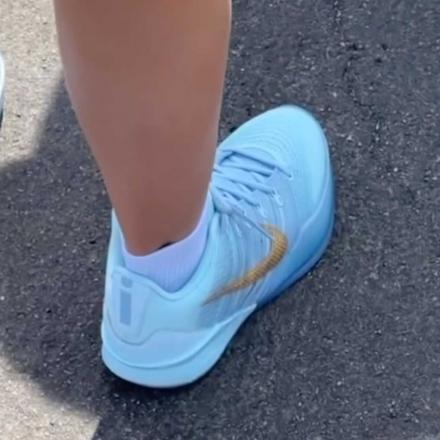 国内8月26日発売開始】 ナイキ サブリナ 3 EP ”ブループリント