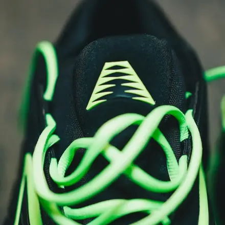 海外4月12日発売予定】アディダス アンソニー エドワーズ 2 ブラック