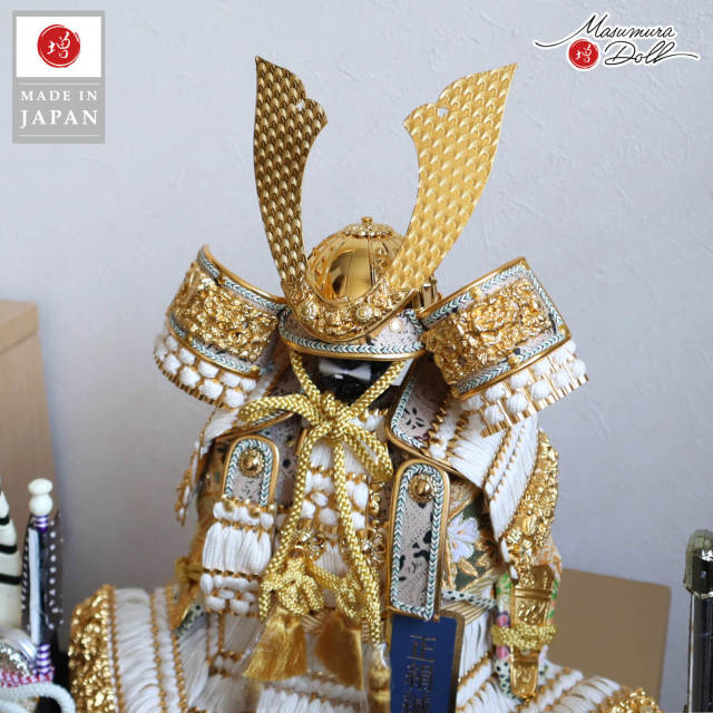 五月人形 ケース飾り 鎧 兜 鎧 ケース 白糸鎧 金小札 白木ケース飾