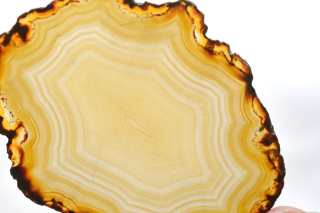 イリスアゲート（レインボーアゲート）【20】原石スライス（68×54mm）