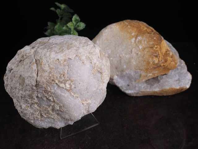 モロッコ産ジオード 晶洞 水晶 原石 約500g-1kg 希少鉱物共生タイプも