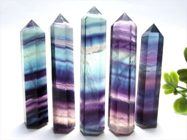 ミニサイズ レインボーフローライト 六角柱 ポイント置物 1個売り 重さ