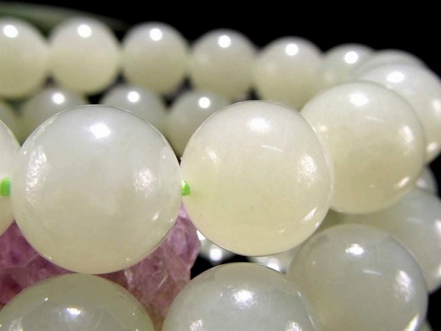 淡色グリーン 和田玉 青白玉 翡翠 ネフライト ブレスレット 約12mm×16