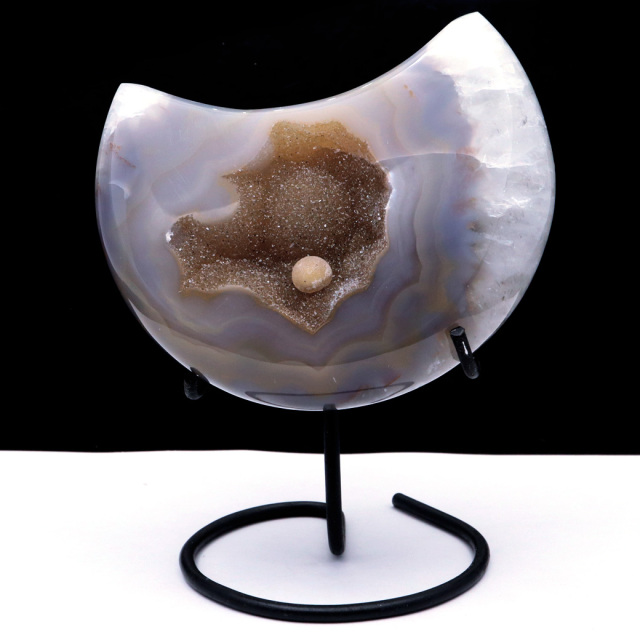 メノウ 月型 台付き 置き物 ブラジル産 アゲート 197g 瑪瑙 水晶