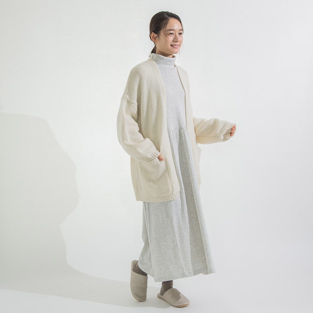 つちふわ】カットソータートルネックワンピース