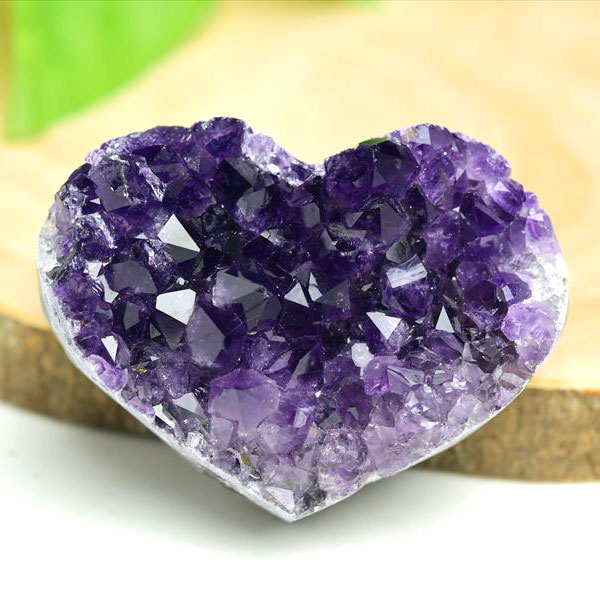 ウルグアイ産 アメジスト ハート型｜クラスター｜原石｜置物｜アップ