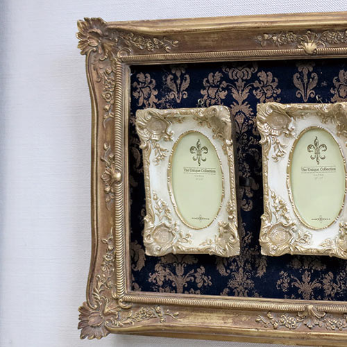 クラシックテイスト ファミリーフォトフレーム・ゴールド 3枚用(写真