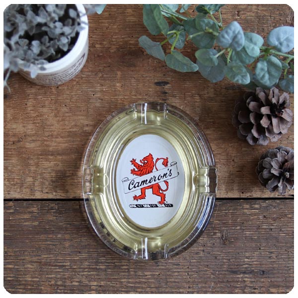 イギリス ヴィンテージ ガラス製 灰皿/アッシュトレイ/コレクタブル