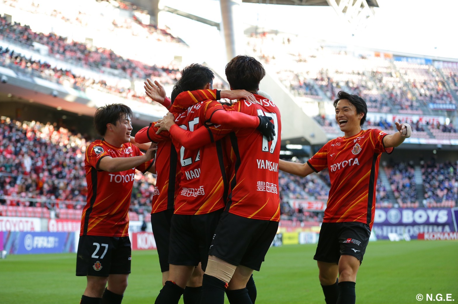 HATTRICK（ハットトリック）-選手の想いをファンへ届ける公式