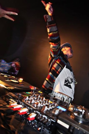 DJイベント「ロンドンナイト」、神戸で初開催 - 神戸経済新聞