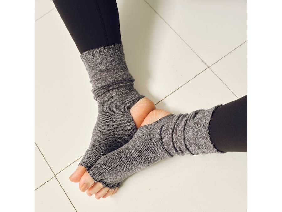 ヨガやピラティス時の必需品！suriaのこだわりのヨガソックス4選