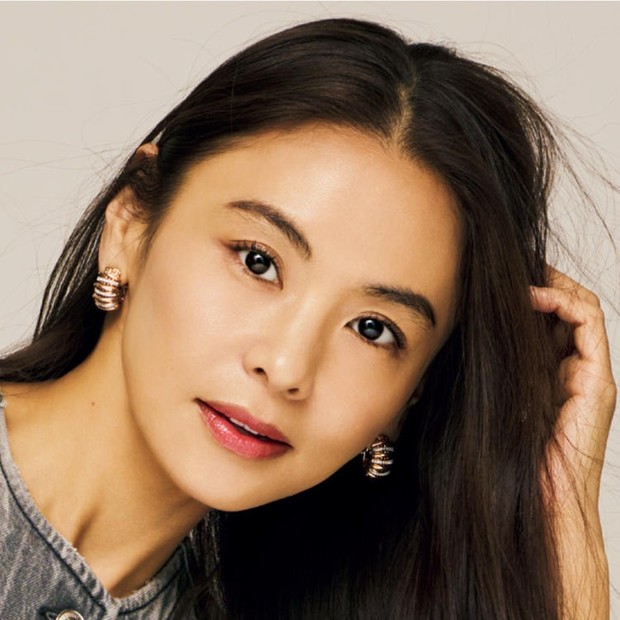 滝沢眞規子さんの愛用コスメ6選】 「時短や一石二鳥が好き」だから