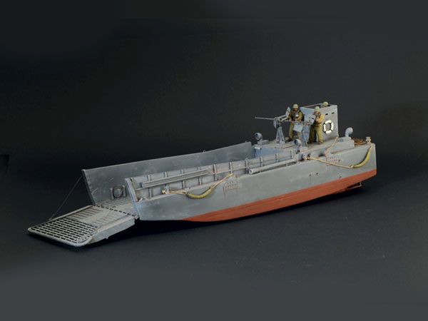 1/35 LCM 3 上陸用舟艇 プラモデル[イタレリ]《在庫切れ》