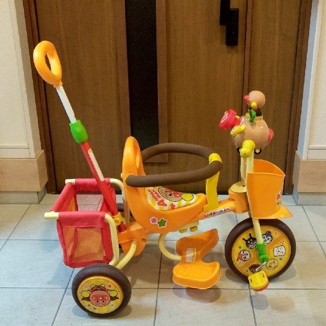 おでかけ三輪車 わくわくアンパンマンごう ピースIIの通販 by しゃこ