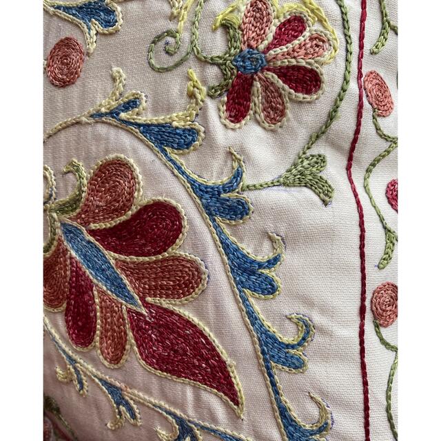 ウズベキスタン製 シルク スザニ刺繍 クッションカバー 45×46 SZN713の
