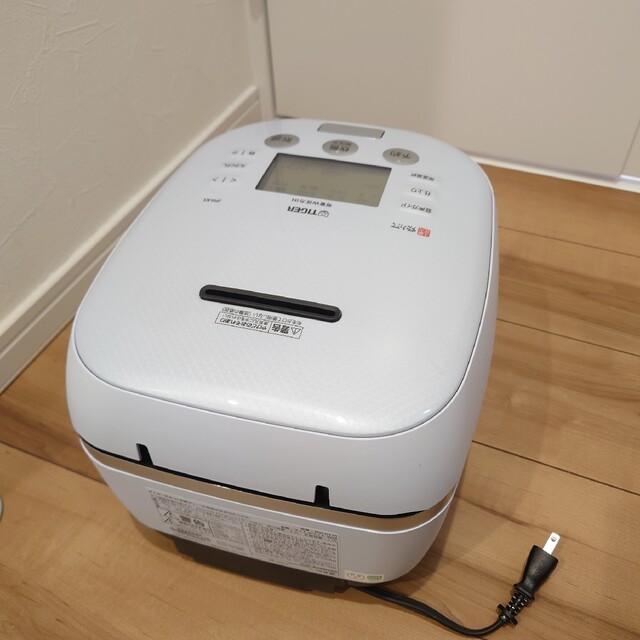 TIGER - TIGER(タイガー) 土鍋圧力IH炊飯ジャー JPH-KS10の通販 by K