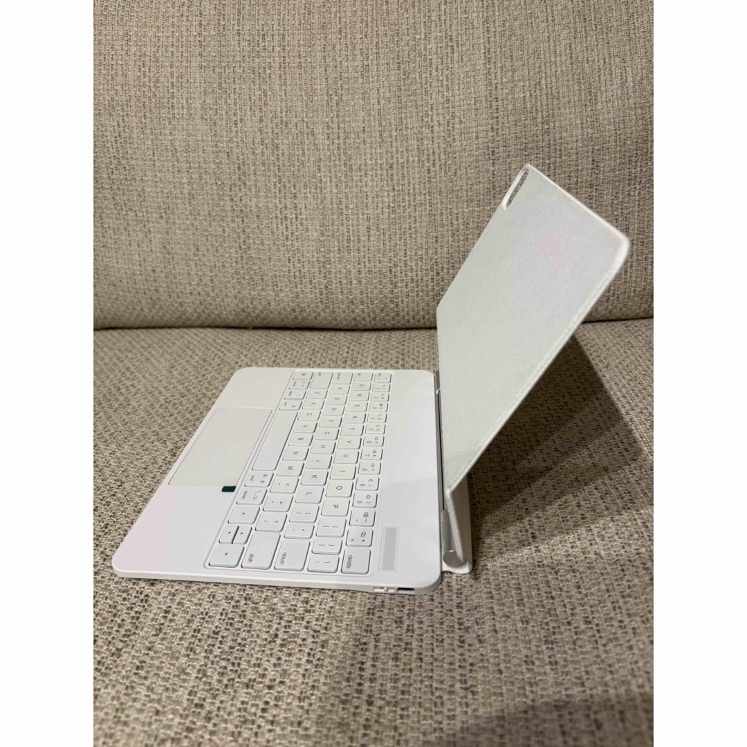 iPad - iPad キーボード ケース ☆ホワイト☆の通販 by アラーキー's