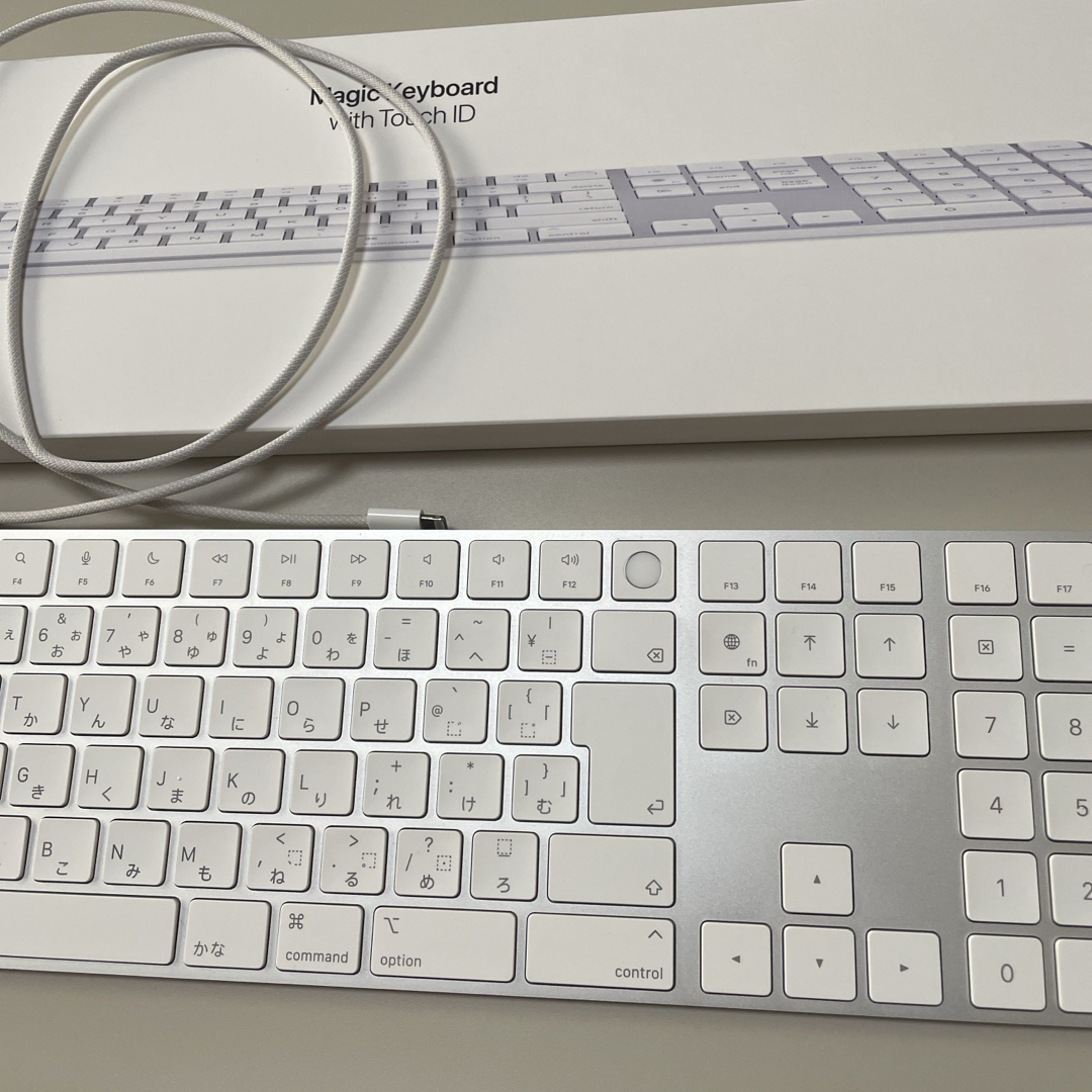 新品未開封】Apple Magic Keyboard（touchIDなし） 【公式通販】