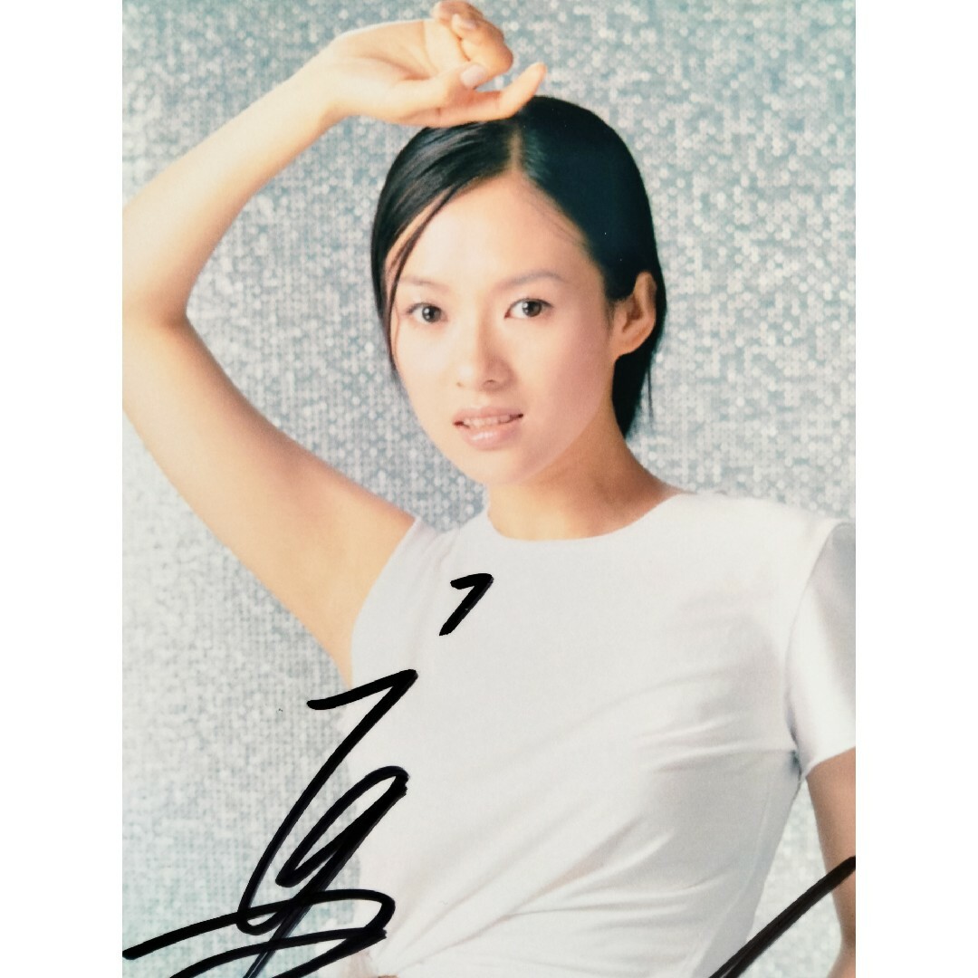 チャン・ツィイー直筆サイン入り2Lサイズ写真…Zhng Zy…14の通販 by