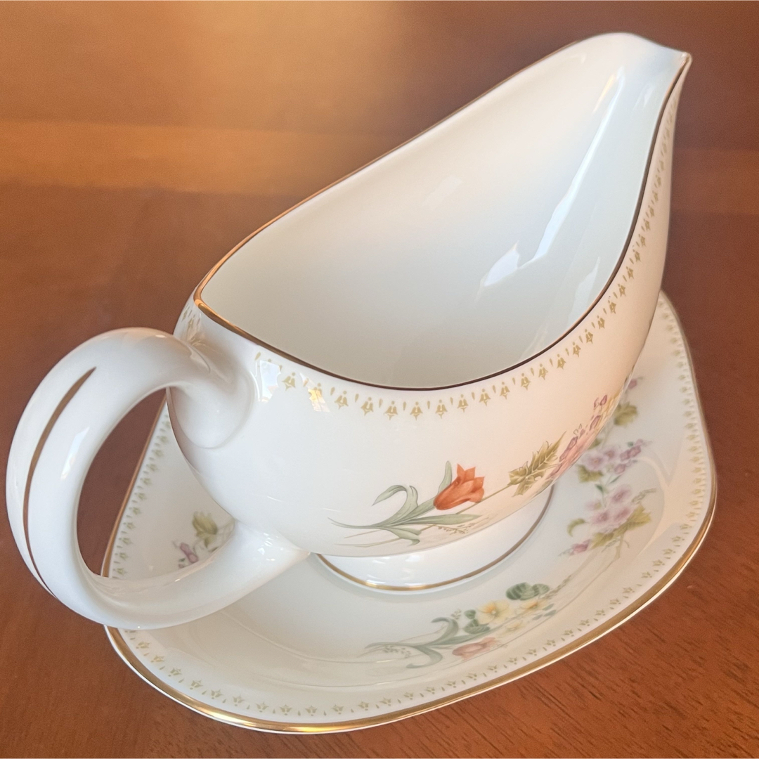 レア美品】英国製 ウェッジウッド☆ミラベル☆ソースボート＆ソーサー