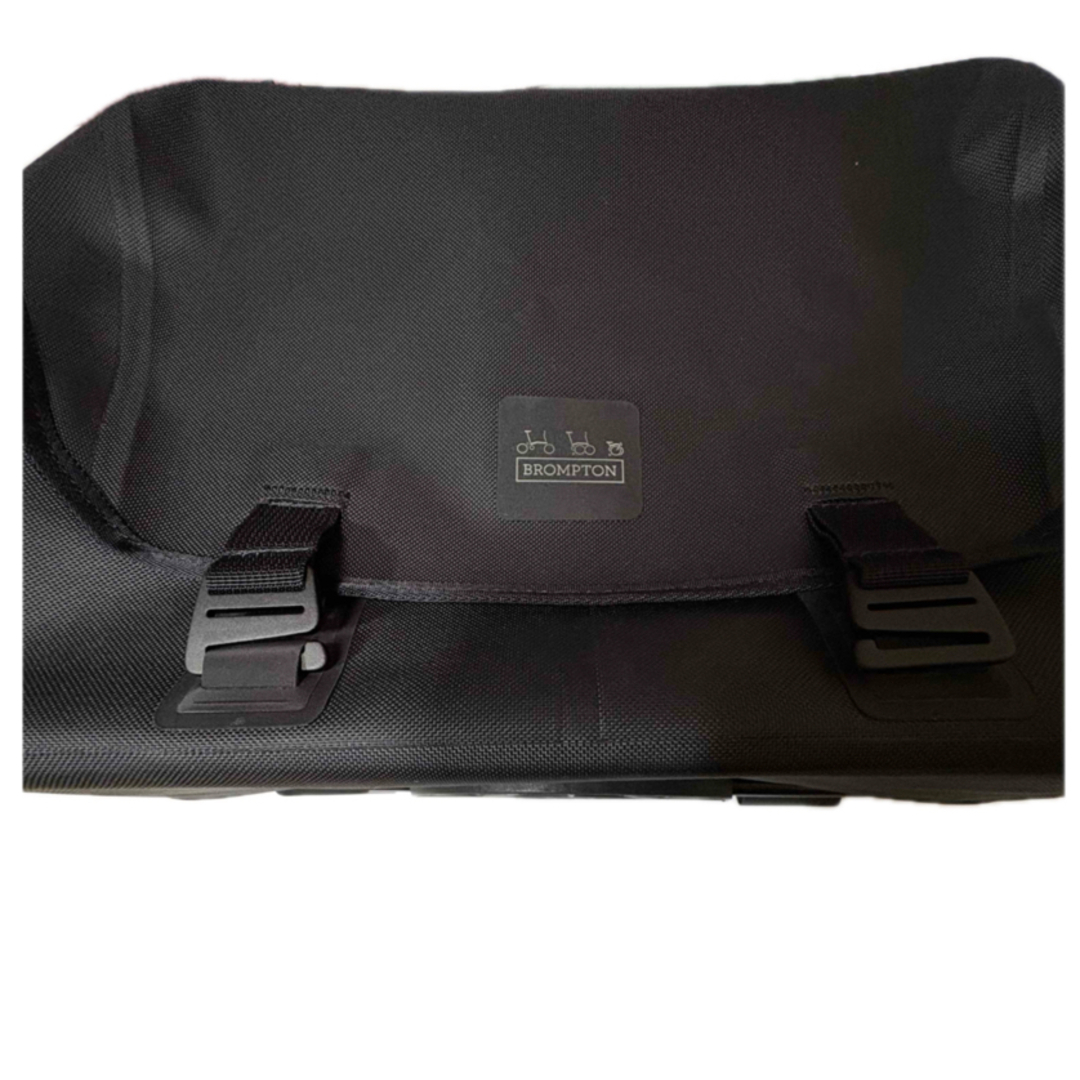 BROMPTON - BROMPTON Messenger Waterproof Bag Black の通販 by イク