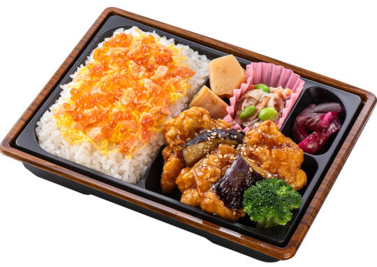 鮭いくら御飯 若鶏の甘酢和え弁当 950円｜塚田農場おべんとラボ