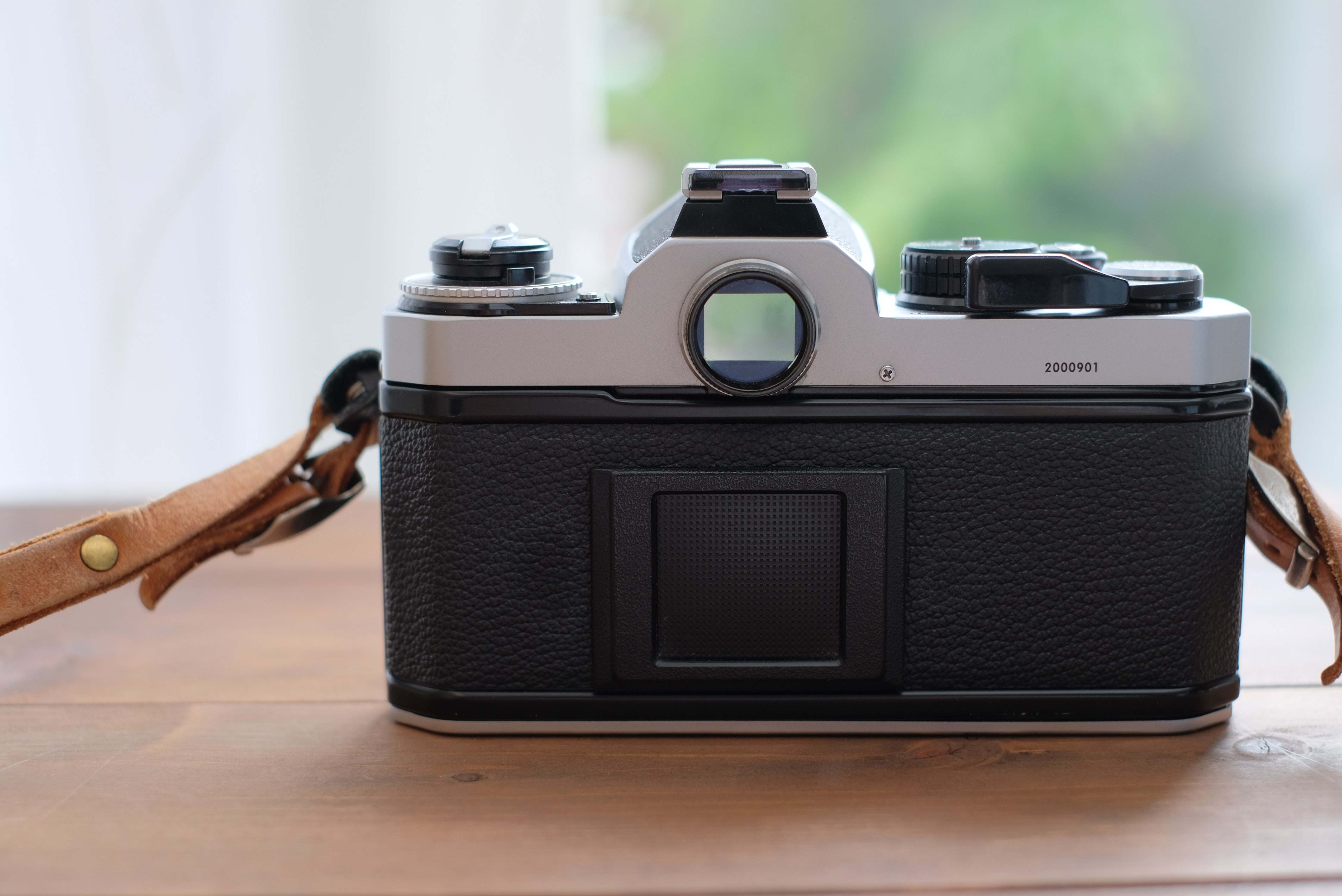 Nikon FE2を徹底解説。作例からおすすめレンズまで | ONE SCENE（ワン