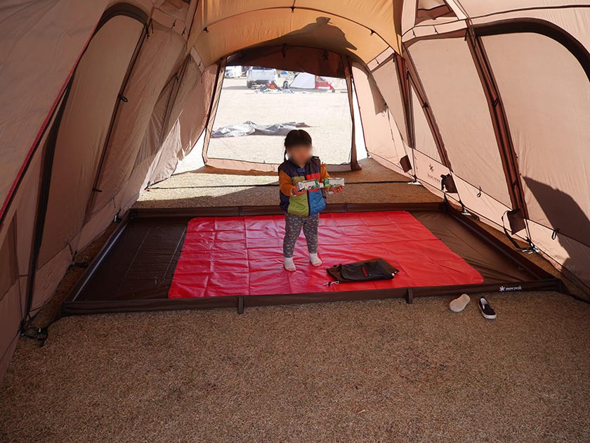 お座敷スタイル用最強シート。スノーピーク「リビングシート(TM-380