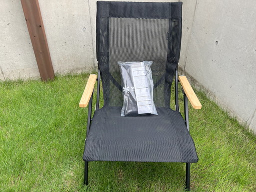 どこまで行くのか 我がキャンプ:メッシュのローチェア snow peak