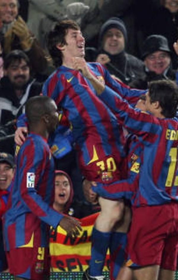 FCバルセロナ（H）05/06 長袖 メッシ＃19 + TV3パッチ付き！