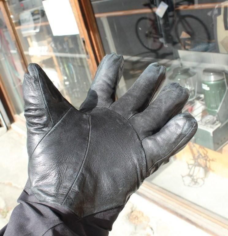 ARC'TERYX アークテリクス＞ ALPHA SV GLOVE アルファSVグローブ