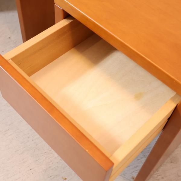 arflex(アルフレックス)のPORTO(ポルト)ネストサイドテーブルです