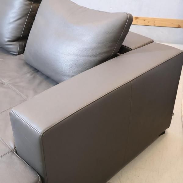 北欧デンマークのBoConcept(ボーコンセプト)のMezzo(メッツォ)の本革