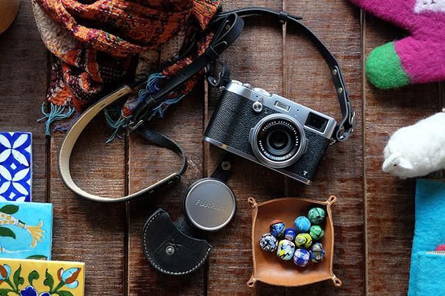 富士フイルムX100F／X100T／X100S／X100専用カメラホルダー＆カメラ