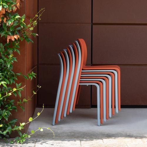 Chair First チェア ファースト - MAGIS SHOP