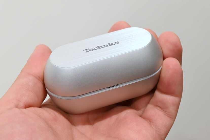 Technicsブランド｢EAH-AZ70W｣など、パナソニックが初の完全ワイヤレス